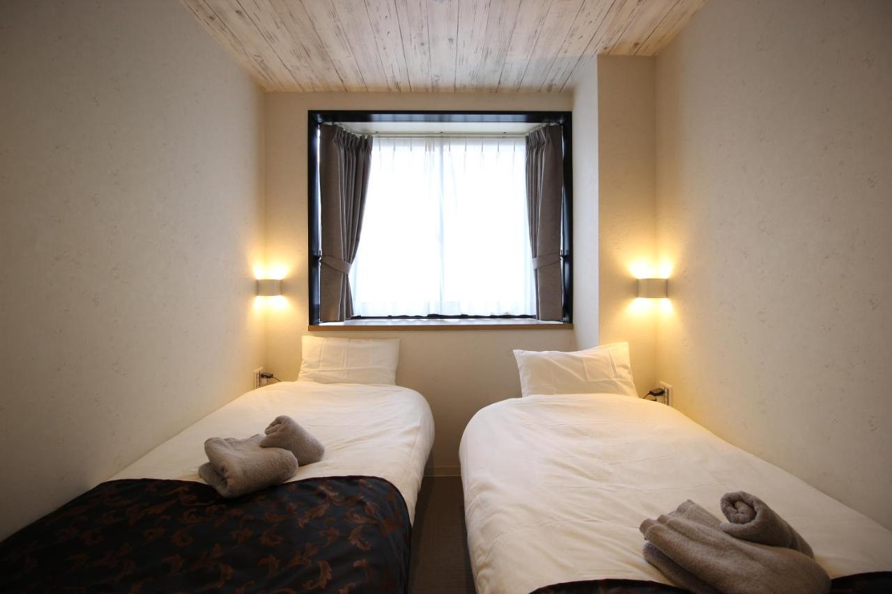 Namba West Saika Apartment Osaka Ngoại thất bức ảnh